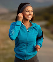 Mulher praticando exercício físico